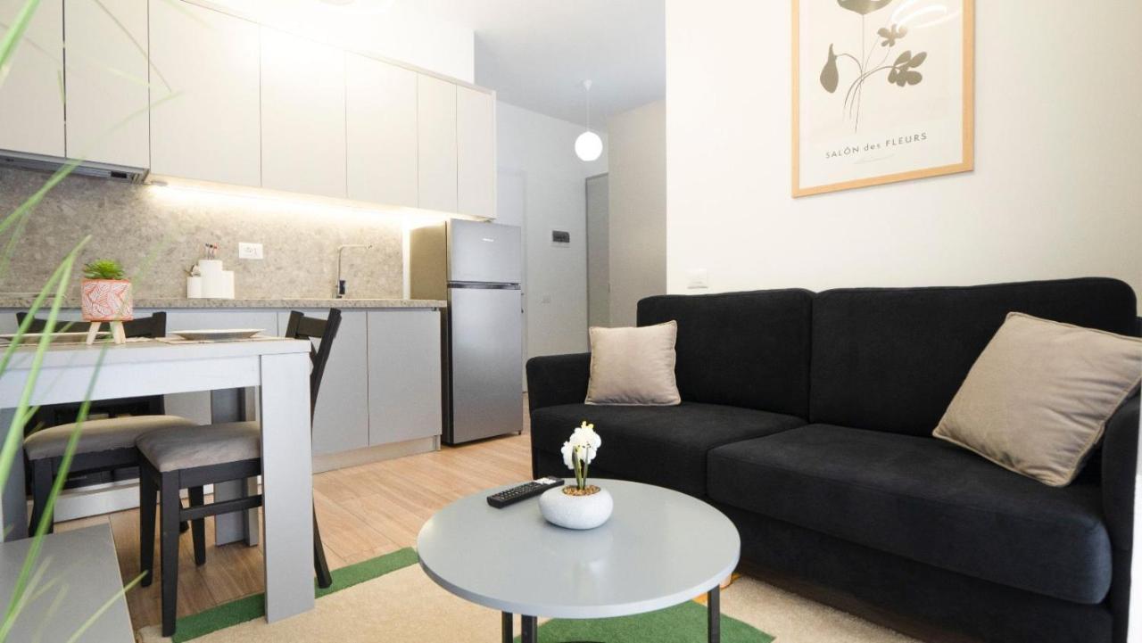 Comfy Studio At 'Mangalem21 Complex' Parking-Wifi-Ac-View Tirana Exterior photo